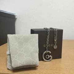 グッチのネックレスのサムネイル
