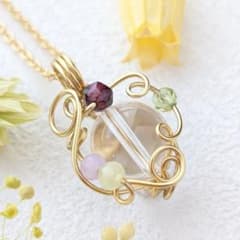 水晶 ネックレス ワイヤーラッピング 天然石 ペンダント ハンドメイドのサムネイル
