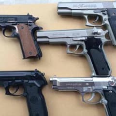 エアガン（玩具）５丁 実動確認済み♩のサムネイル