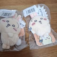 치이카와 토끼 투성이 복권 봉제인형 배지 2종 세트