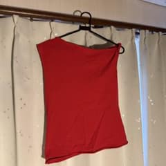 ATTISESSION ノースリーブ レッド　トップスのサムネイル