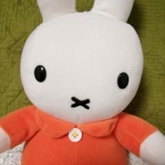 ミッフィー　うさこちゃん　ぬいぐるみのサムネイル
