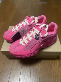 Jacquemus × Nike Air Humara "Pink Flash"のサムネイル
