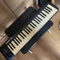 Alesis Q49 USB MIDIキーボード 本体のサムネイル