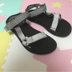 teva テバ  サンダル  レディースのサムネイル