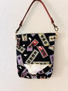 数量限定⭐︎ぱっくんティッシュケース｜ストラップ付きのサムネイル