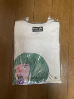 PEDRO   この世はヘドが出るほど不条理で溢れているTシャツのサムネイル