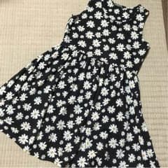 ワンピース花柄のサムネイル