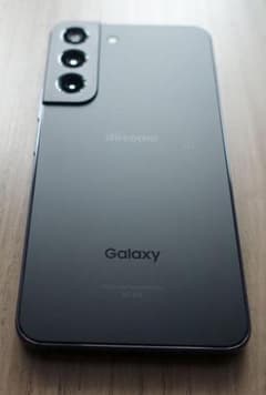 Galaxy S22 SC-51C ファントムブラック 256GB docomoのサムネイル