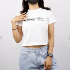 MATIN KIM ロゴ クロップド Tシャツ