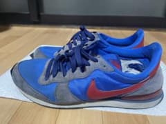NIKEのサムネイル