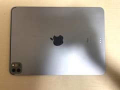 iPad Pro 11インチ 2世代　Wi-Fiモデル　128GB 画面割れのサムネイル