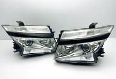 エルグランド ヘッドライト バラスト付 HID KOITO 100-23009 - メルカリ