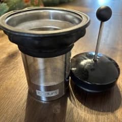 ボダム　ティーポット　茶漉しのサムネイル