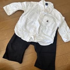 Baby Gap ホワイトシャツ プティマインブラックショートパンツのサムネイル