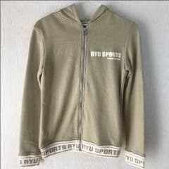 RYU SPORTS のパーカーのサムネイル