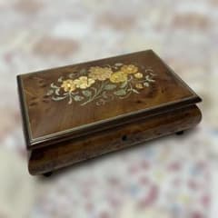 Reuge 花柄オルゴールボックス ジャンク品 - メルカリ