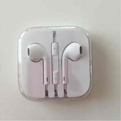 iPhone  純正イヤホンのサムネイル