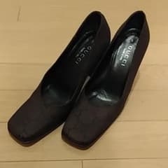 美品　グッチ　GUCCI　GG柄　スクエア　ヒールパンプスのサムネイル