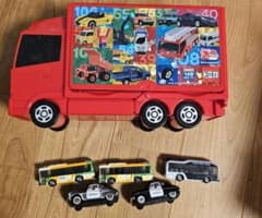 トミカのビッグおかたづけカー&　トミカ車両(カーズ　シェリフ)のサムネイル