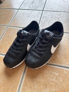 NIKE CORTEZ キッズ スニーカー ブラック　美品のサムネイル