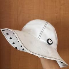 新品♡ファミリア♡帽子55cmのサムネイル