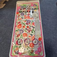 華やかマスク三枚入り(^∧^)のサムネイル