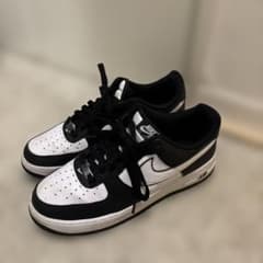 NIKE AIR FORCE 1 LOW Black Whiteのサムネイル
