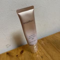 【値下げ】MAQuillAGE DRAMATIC NUDEJELLYBBのサムネイル