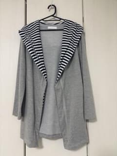 CECIL McBEE グレー ストライプフード カーディガンのサムネイル