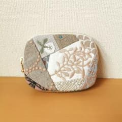 ミナペルホネン　フォレストパレード　スマイルフラワー　ポーチ ミナペルホネン フォレストパレード スマイルフラワー ポーチ - メルカリ