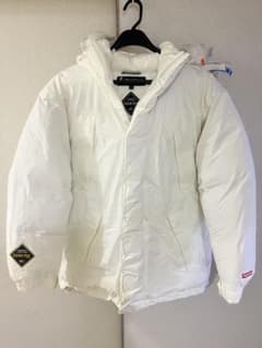 Supreme GORE-TEX 700-Fill Down Parka Sのサムネイル