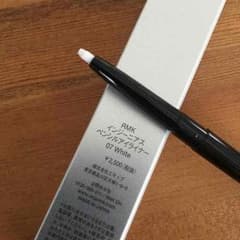 pokki様専用  お取り置き中RMK アイライナー ホワイトのサムネイル