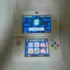 new3DS本体  ダウンロードソフト付きのサムネイル