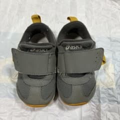 asics キッズシューズ ベビーシューズ グレー 13.5cmのサムネイル