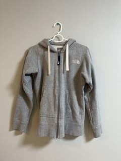 THE NORTH FACE ジップパーカー グレー Sのサムネイル