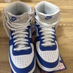 NIKE ハイカットスニーカー ブルー ホワイト　値下げ可能のサムネイル