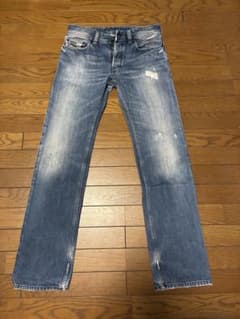 DIESEL デニムパンツ ストレート ダメージ加工　W30 L32のサムネイル
