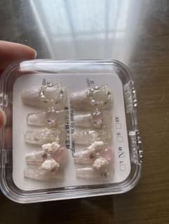 ネイルチップ ホワイト ピンク リボン ビジューのサムネイル