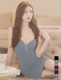 Glossy フロントジップ ビュジュータイトミニドレスのサムネイル