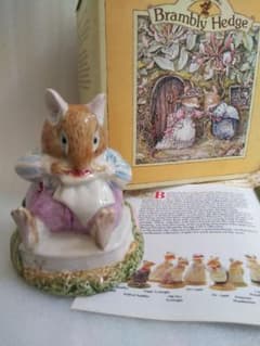 ロイヤルドルトン 希少ブランブリーヘッジ MR.TOADFLAX ロイヤルドルトン 希少ブランブリーヘッジ MR.TOADFLAX - メルカリ