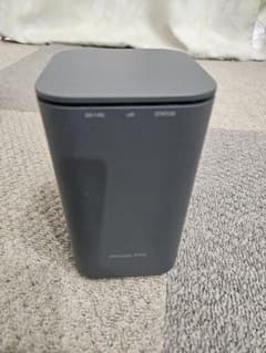 T*T様 NTTドコモ home 5G HR01 Wi-Fiルーター 本体のサムネイル