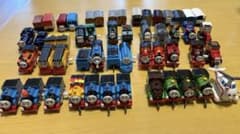 美品 トーマス ガチャガチャ セット カプセルトイ　トミカ まとめ売りのサムネイル