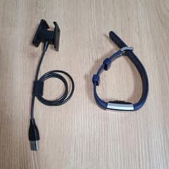 Fitbit Charge 2 フィットネストラッカーのサムネイル