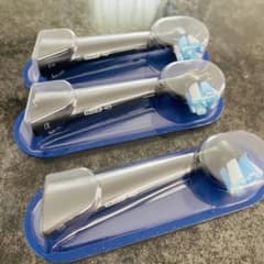 OralB io 替ブラシ3個のサムネイル