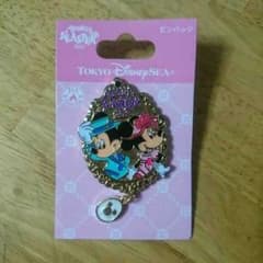 ディズニーファッショナブルピンバッジのサムネイル