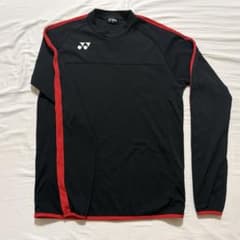 YONEX 長袖シャツ ブラック レッド Mサイズのサムネイル