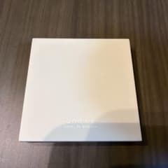 and us アイシャドウパレット 04 MAUVEのサムネイル