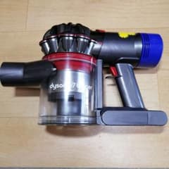 【美品】Dyson ダイソン V7 SV11 分解清掃済　付属品多数あり 分解清掃済み ダイソン V7 SV11本体 - メルカリ