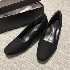 ベネビスパンプス 黒23.5のサムネイル